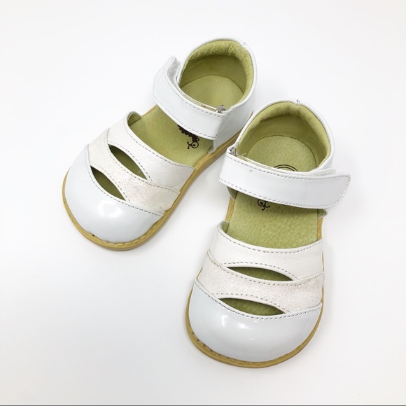 LIVIE AND LUCA BABY GIRL SUNDAY WHITE SHOES. SZ 5 - Picture 4 of 8